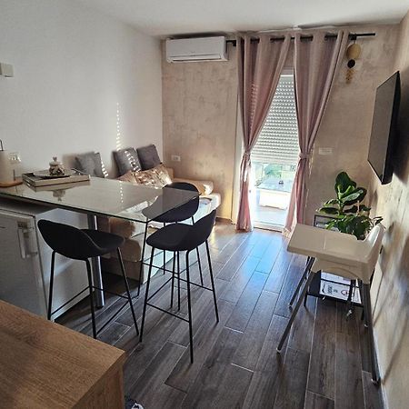Apartment Natalia Valbandon Exteriér fotografie